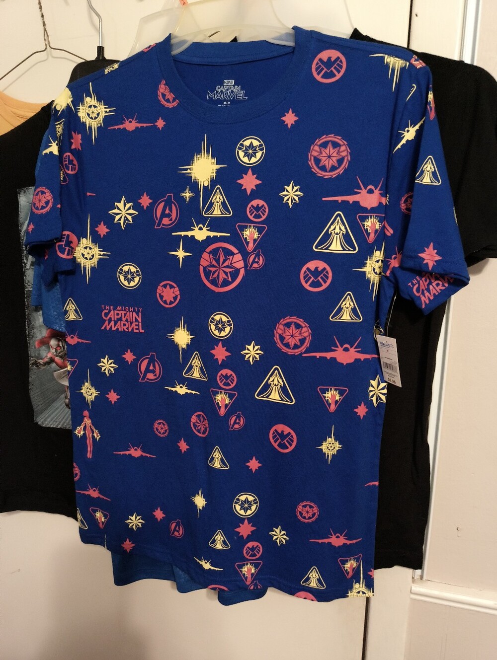 Marvel Captain Marvel Short Sleeve Graphic Tee - Blue/Yellow/Pink